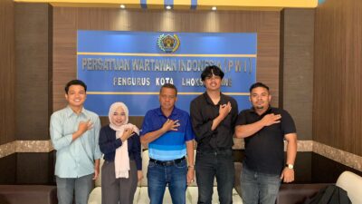Demi Riset Industri Aceh, Mahasiswa UGM Temui Ketua PWI Lhokseumawe