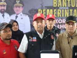 Istri Gubernur, dan Dinsos Aceh Salurkan Bantuan Logistik untuk Korban Banjir di Lhokseumawe